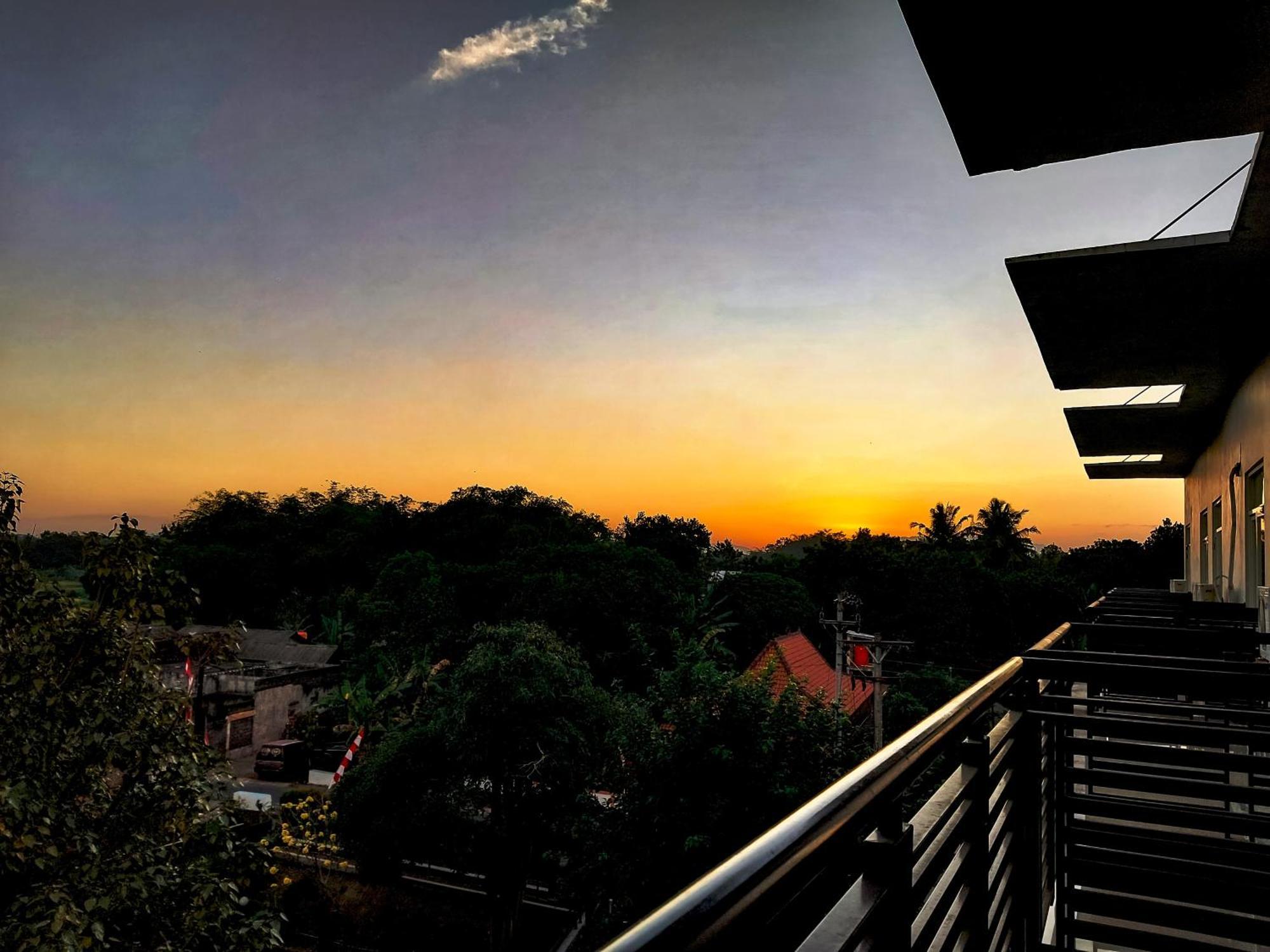 Prima Sr Hotel & Convention Yogyakarta Sleman  Εξωτερικό φωτογραφία
