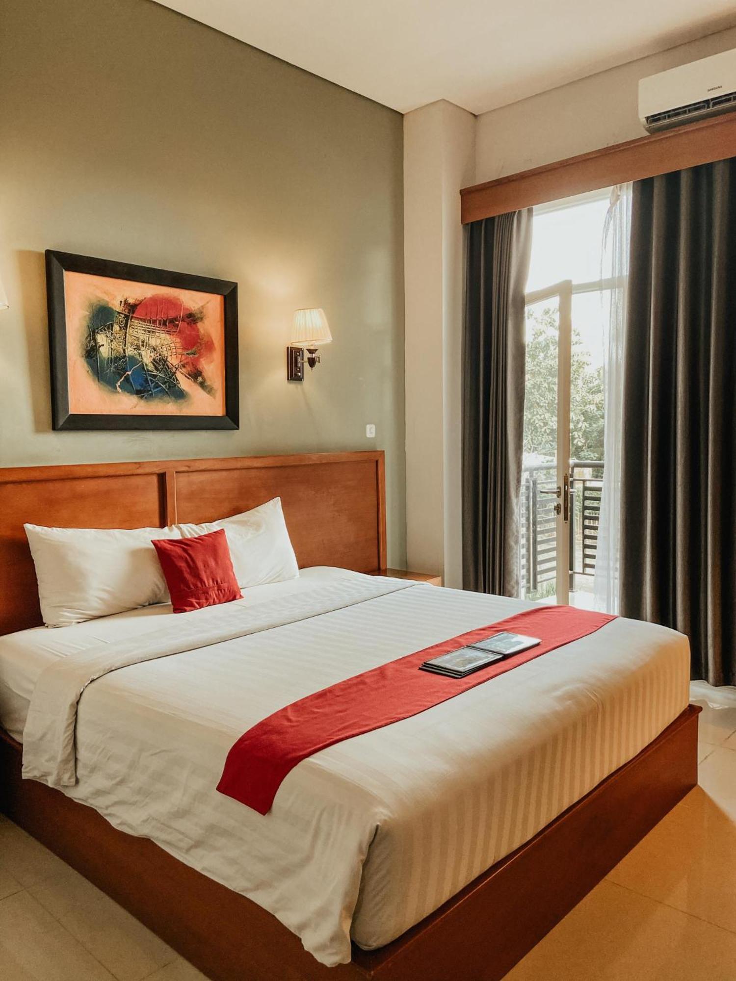 Prima Sr Hotel & Convention Yogyakarta Sleman  Εξωτερικό φωτογραφία