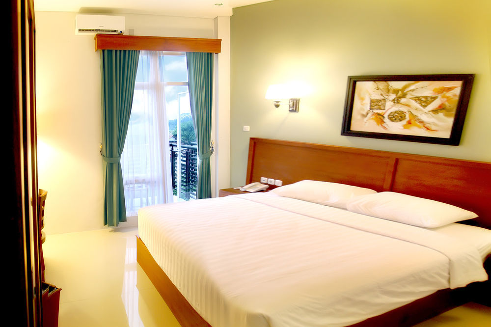 Prima Sr Hotel & Convention Yogyakarta Sleman  Εξωτερικό φωτογραφία