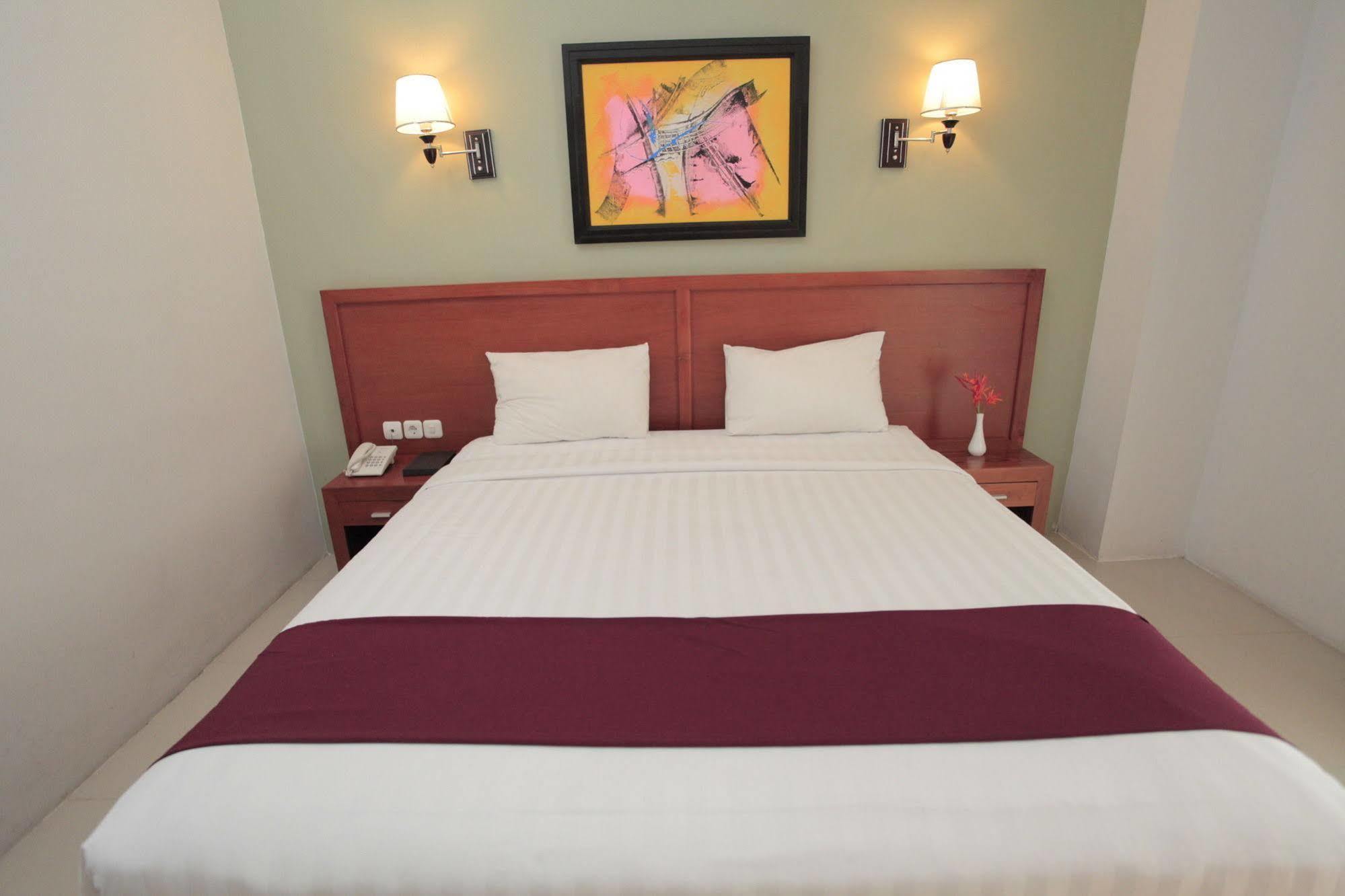 Prima Sr Hotel & Convention Yogyakarta Sleman  Εξωτερικό φωτογραφία